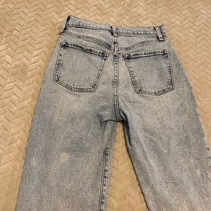 Old navy light wash mom jeans